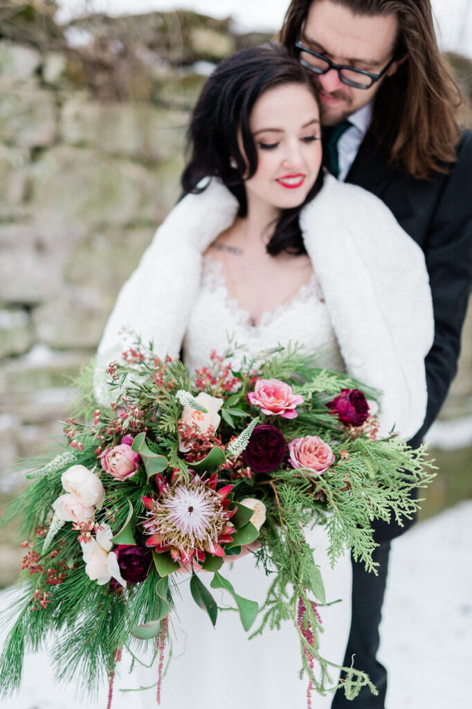 Pretty Geeky Photography, Minnesota Winter Wedding at Bloom Lake Barn, Ediflorial flowers